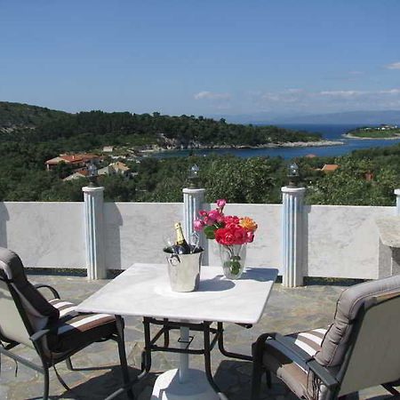 Paco'S Resort Gaios Buitenkant foto
